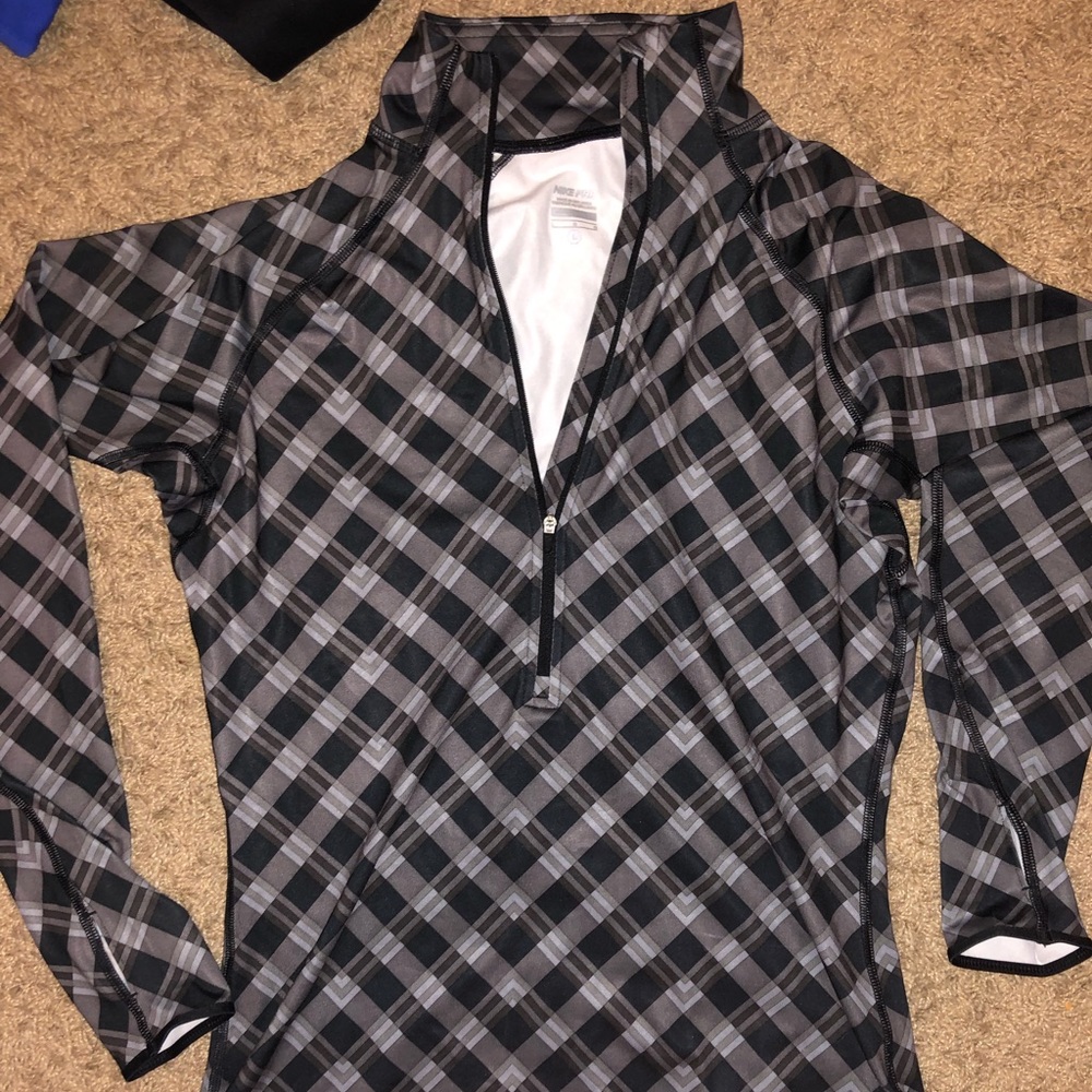 Nike Dri-fit quarter zip hoodie